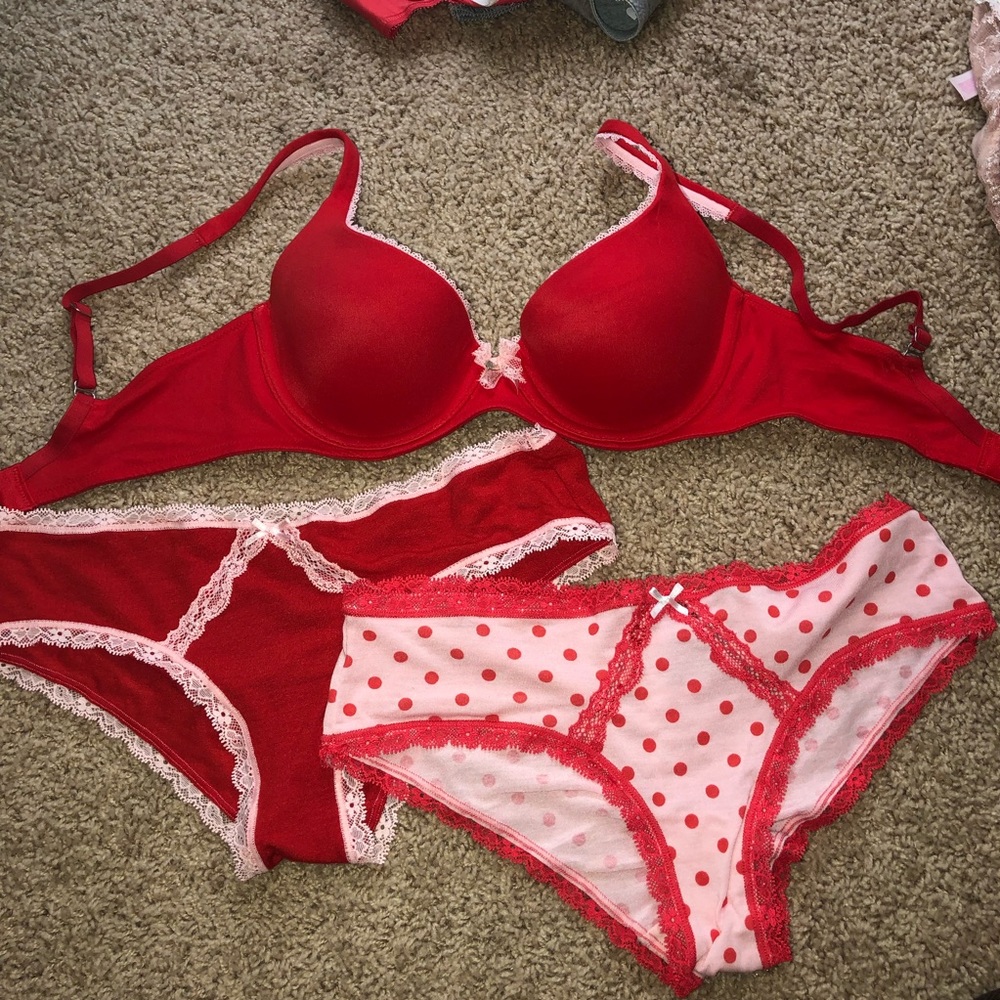 Victoria Secret Body By Victoria
